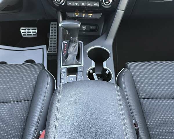 Красный Киа Sportage, объемом двигателя 2 л и пробегом 105 тыс. км за 26750 $, фото 26 на Automoto.ua