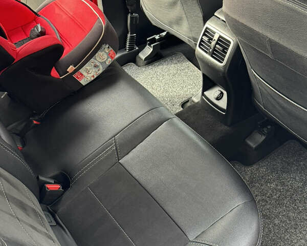 Красный Киа Sportage, объемом двигателя 1.59 л и пробегом 130 тыс. км за 15999 $, фото 16 на Automoto.ua