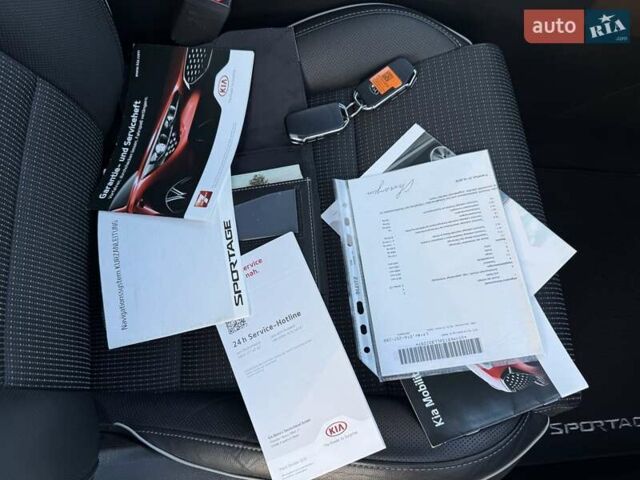 Красный Киа Sportage, объемом двигателя 2 л и пробегом 105 тыс. км за 26750 $, фото 58 на Automoto.ua