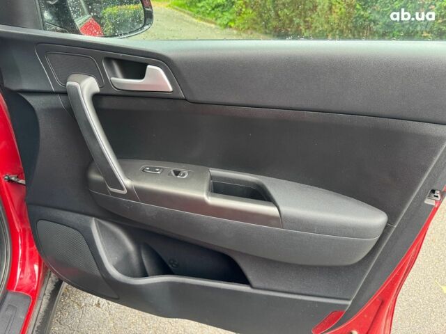 Красный Киа Sportage, объемом двигателя 1.6 л и пробегом 90 тыс. км за 20990 $, фото 20 на Automoto.ua