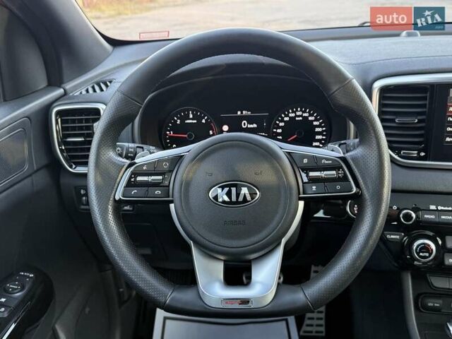Красный Киа Sportage, объемом двигателя 2 л и пробегом 105 тыс. км за 26750 $, фото 28 на Automoto.ua