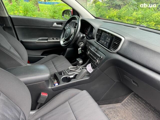 Красный Киа Sportage, объемом двигателя 1.6 л и пробегом 90 тыс. км за 20990 $, фото 21 на Automoto.ua