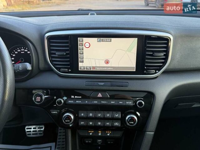 Красный Киа Sportage, объемом двигателя 2 л и пробегом 105 тыс. км за 26750 $, фото 37 на Automoto.ua