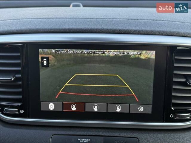 Красный Киа Sportage, объемом двигателя 2 л и пробегом 105 тыс. км за 26750 $, фото 33 на Automoto.ua