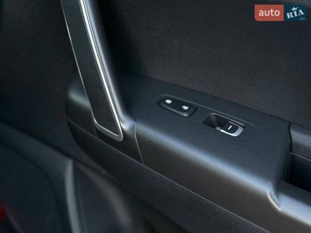 Киа Sportage 2021 в Киеве на Automoto.ua Красный Киа Sportage, объемом двигателя 1.59 л и пробегом 81 тыс. км за 18400 $, фото 8 на Automoto.ua