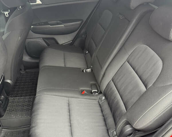 Красный Киа Sportage, объемом двигателя 1.59 л и пробегом 82 тыс. км за 18500 $, фото 25 на Automoto.ua
