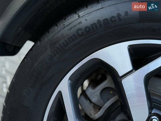 Киа Sportage 2021 в Киеве на Automoto.ua Красный Киа Sportage, объемом двигателя 1.59 л и пробегом 81 тыс. км за 18400 $, фото 30 на Automoto.ua