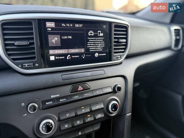 Красный Киа Sportage, объемом двигателя 1.59 л и пробегом 20 тыс. км за 19200 $, фото 20 на Automoto.ua