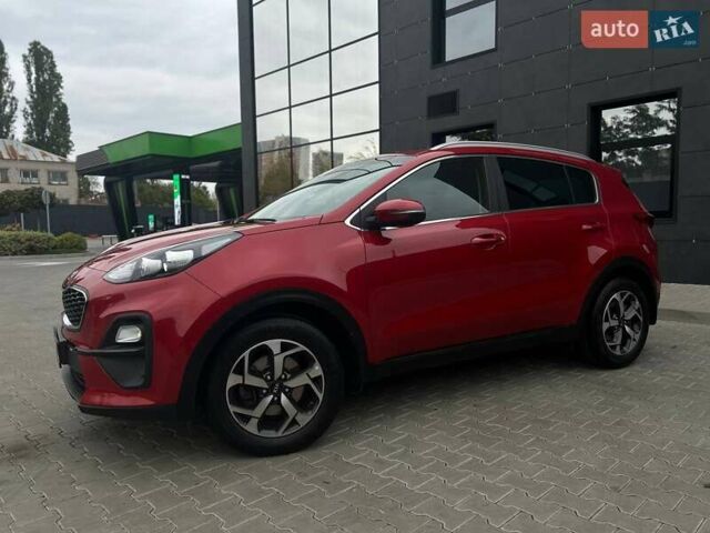 Киа Sportage 2021 в Киеве на Automoto.ua Красный Киа Sportage, объемом двигателя 1.59 л и пробегом 81 тыс. км за 18400 $, фото 1 на Automoto.ua