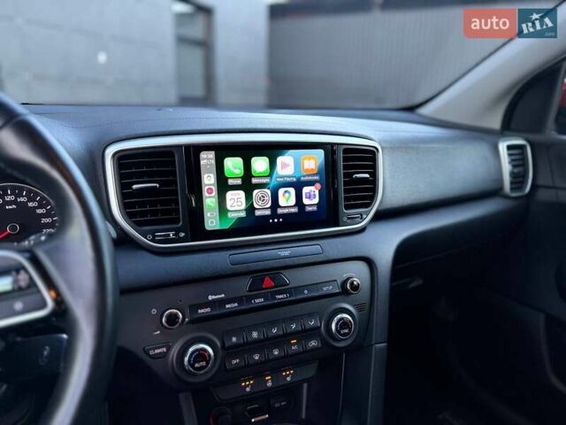 Киа Sportage 2021 в Киеве на Automoto.ua Красный Киа Sportage, объемом двигателя 1.59 л и пробегом 81 тыс. км за 18400 $, фото 2 на Automoto.ua