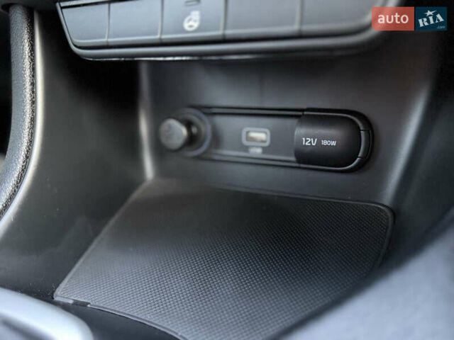 Красный Киа Sportage, объемом двигателя 1.59 л и пробегом 20 тыс. км за 19200 $, фото 44 на Automoto.ua