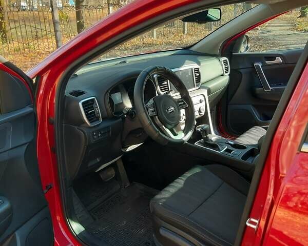 Червоний Кіа Sportage, об'ємом двигуна 1.59 л та пробігом 14 тис. км за 21500 $, фото 9 на Automoto.ua
