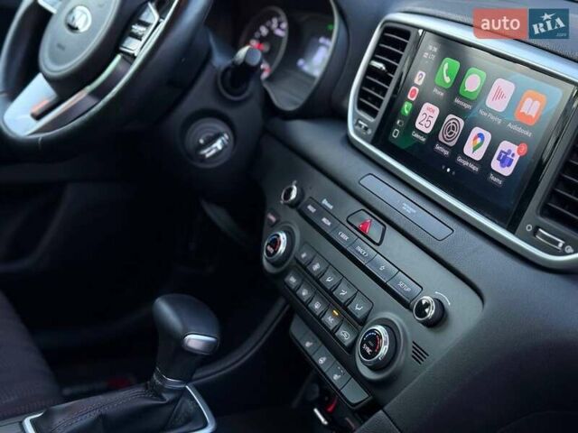 Киа Sportage 2021 в Киеве на Automoto.ua Красный Киа Sportage, объемом двигателя 1.59 л и пробегом 81 тыс. км за 18400 $, фото 11 на Automoto.ua