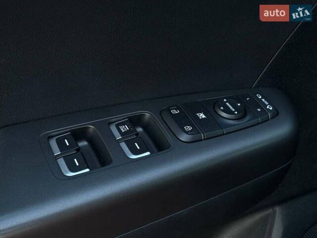 Киа Sportage 2021 в Киеве на Automoto.ua Красный Киа Sportage, объемом двигателя 1.59 л и пробегом 81 тыс. км за 18400 $, фото 18 на Automoto.ua