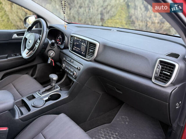 Красный Киа Sportage, объемом двигателя 1.59 л и пробегом 20 тыс. км за 19200 $, фото 37 на Automoto.ua