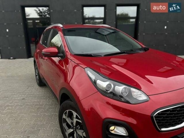 Киа Sportage 2021 в Киеве на Automoto.ua Красный Киа Sportage, объемом двигателя 1.59 л и пробегом 81 тыс. км за 18400 $, фото 4 на Automoto.ua