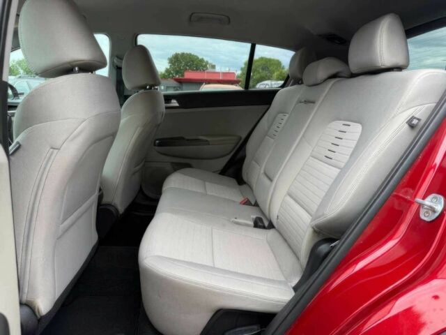 Червоний Кіа Sportage, об'ємом двигуна 2.4 л та пробігом 21 тис. км за 12600 $, фото 11 на Automoto.ua