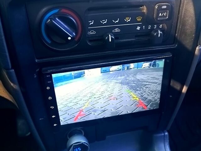 Киа Sportage, объемом двигателя 2 л и пробегом 365 тыс. км за 4000 $, фото 7 на Automoto.ua