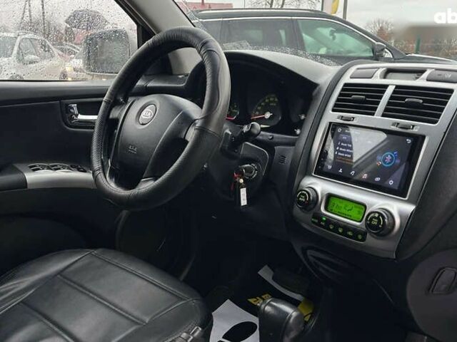 Киа Sportage, объемом двигателя 2 л и пробегом 265 тыс. км за 7600 $, фото 15 на Automoto.ua