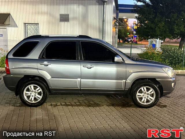 Кіа Sportage, об'ємом двигуна 2 л та пробігом 268 тис. км за 7500 $, фото 6 на Automoto.ua