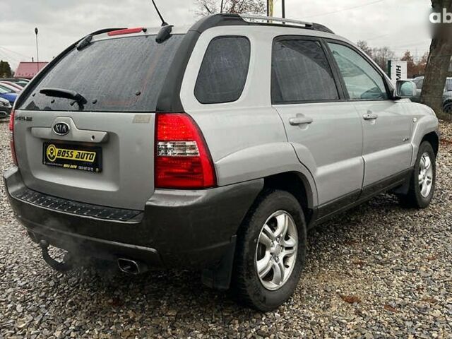 Киа Sportage, объемом двигателя 2 л и пробегом 265 тыс. км за 7600 $, фото 6 на Automoto.ua