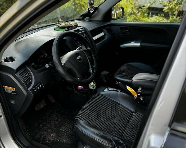 Киа Sportage, объемом двигателя 2 л и пробегом 310 тыс. км за 4300 $, фото 24 на Automoto.ua