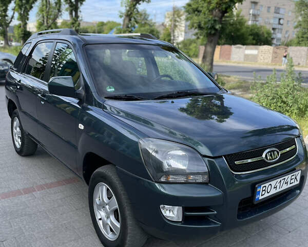 Киа Sportage, объемом двигателя 2 л и пробегом 236 тыс. км за 7800 $, фото 6 на Automoto.ua