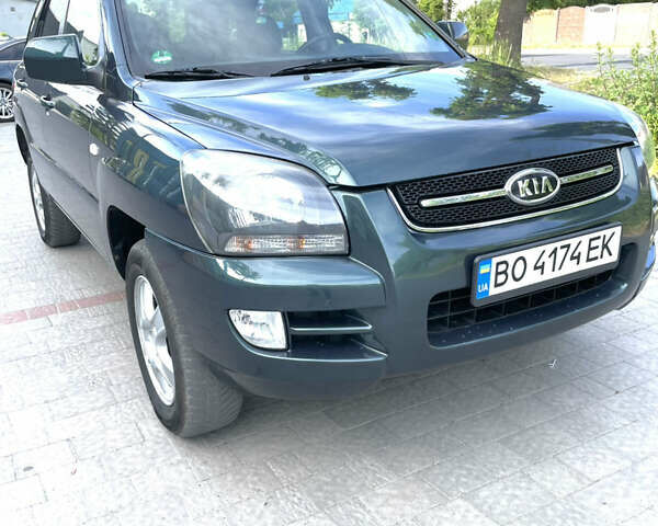Киа Sportage, объемом двигателя 2 л и пробегом 236 тыс. км за 7800 $, фото 1 на Automoto.ua