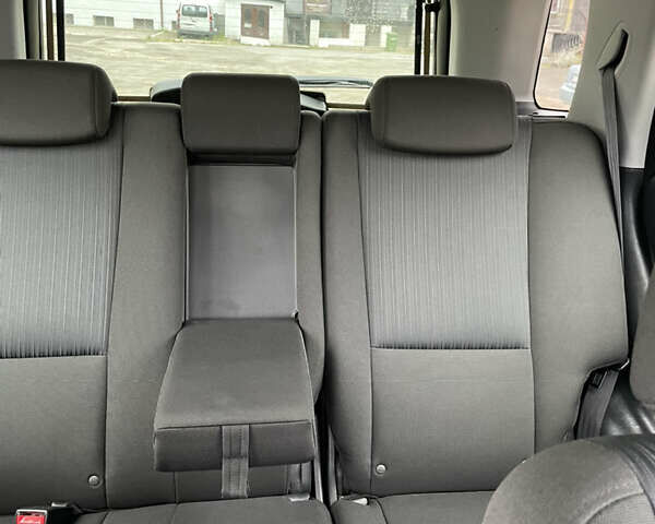 Киа Sportage, объемом двигателя 2 л и пробегом 236 тыс. км за 7800 $, фото 16 на Automoto.ua