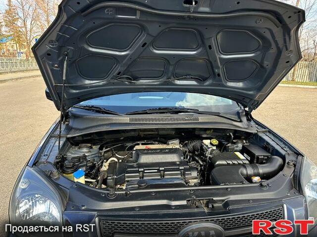 Кіа Sportage, об'ємом двигуна 20 л та пробігом 191 тис. км за 8000 $, фото 10 на Automoto.ua