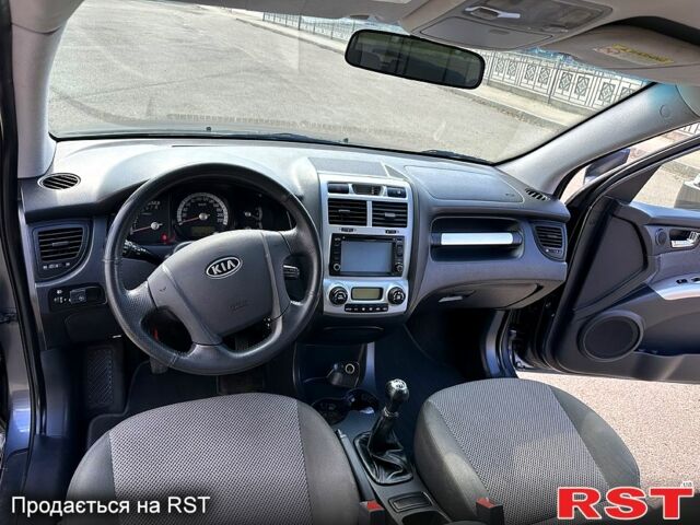 Кіа Sportage, об'ємом двигуна 20 л та пробігом 191 тис. км за 8000 $, фото 9 на Automoto.ua