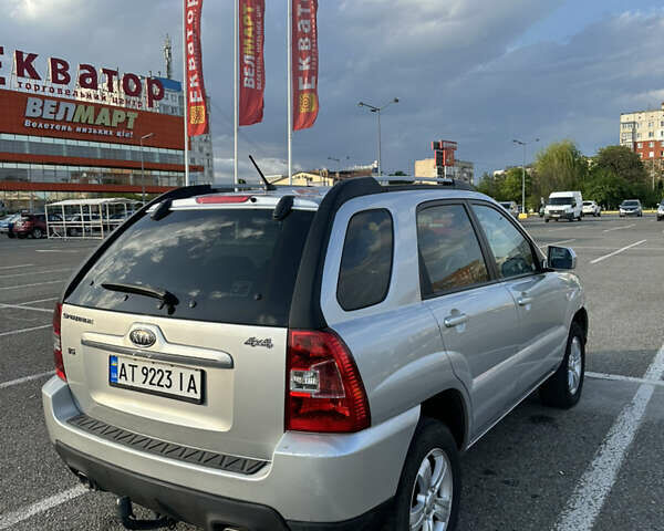 Киа Sportage, объемом двигателя 1.99 л и пробегом 267 тыс. км за 8250 $, фото 5 на Automoto.ua