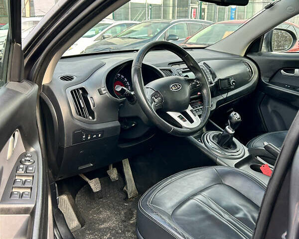 Кіа Sportage, об'ємом двигуна 1.7 л та пробігом 185 тис. км за 12200 $, фото 13 на Automoto.ua