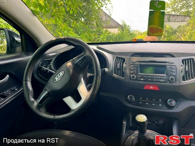 Кіа Sportage, об'ємом двигуна 2 л та пробігом 267 тис. км за 10200 $, фото 2 на Automoto.ua