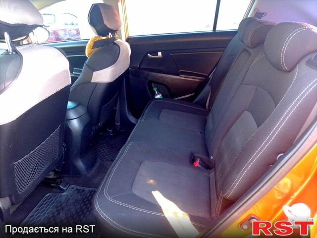 Киа Sportage, объемом двигателя 2 л и пробегом 131 тыс. км за 10200 $, фото 5 на Automoto.ua