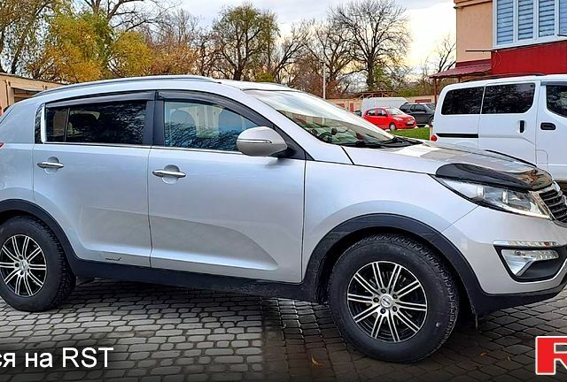 Киа Sportage, объемом двигателя 1.7 л и пробегом 120 тыс. км за 13100 $, фото 5 на Automoto.ua