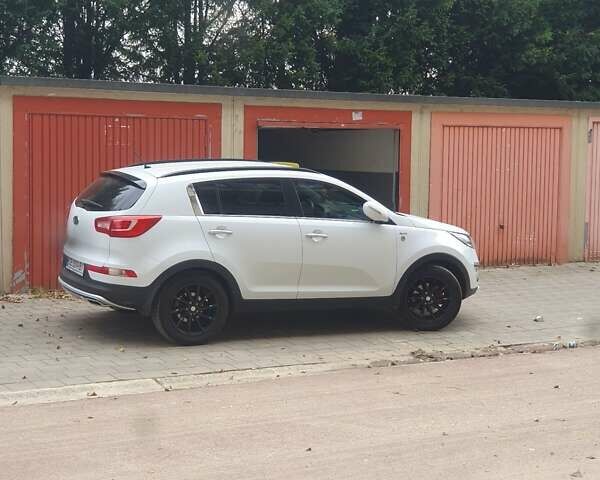 Кіа Sportage, об'ємом двигуна 2 л та пробігом 160 тис. км за 14563 $, фото 17 на Automoto.ua