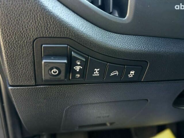 Кіа Sportage, об'ємом двигуна 2 л та пробігом 206 тис. км за 11500 $, фото 17 на Automoto.ua