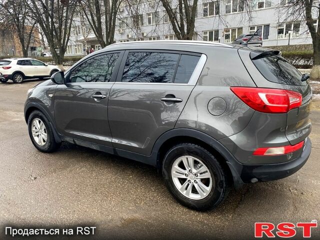 Кіа Sportage, об'ємом двигуна 2 л та пробігом 211 тис. км за 12000 $, фото 3 на Automoto.ua