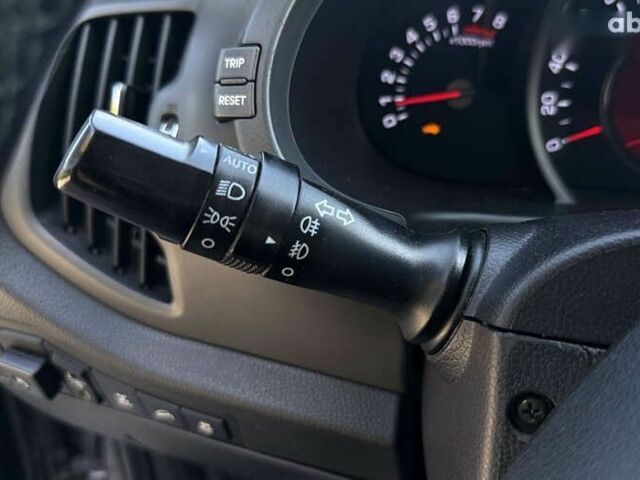 Кіа Sportage, об'ємом двигуна 2 л та пробігом 206 тис. км за 11500 $, фото 23 на Automoto.ua