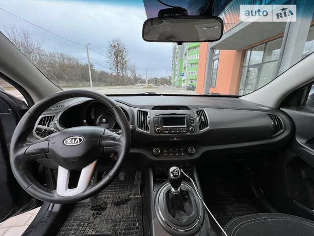 Киа Sportage, объемом двигателя 1.7 л и пробегом 204 тыс. км за 10900 $, фото 11 на Automoto.ua