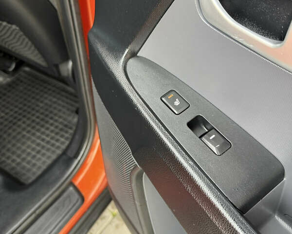 Киа Sportage, объемом двигателя 1.7 л и пробегом 245 тыс. км за 10500 $, фото 11 на Automoto.ua