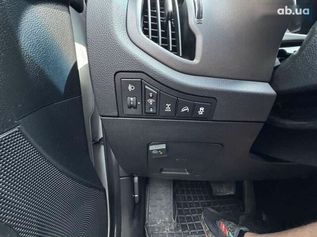 Киа Sportage, объемом двигателя 0 л и пробегом 186 тыс. км за 13700 $, фото 25 на Automoto.ua