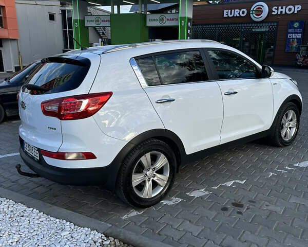 Киа Sportage, объемом двигателя 2 л и пробегом 227 тыс. км за 13000 $, фото 3 на Automoto.ua