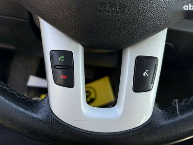 Кіа Sportage, об'ємом двигуна 2 л та пробігом 206 тис. км за 11500 $, фото 26 на Automoto.ua