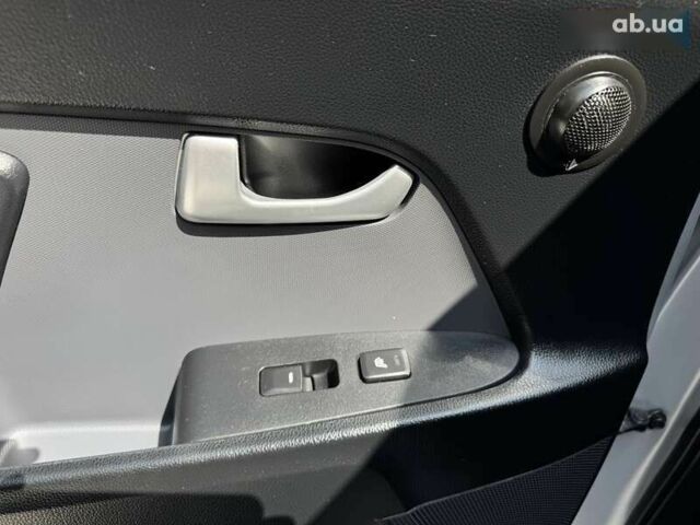 Киа Sportage, объемом двигателя 0 л и пробегом 186 тыс. км за 13700 $, фото 19 на Automoto.ua