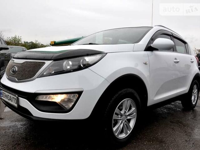 Киа Sportage, объемом двигателя 2 л и пробегом 229 тыс. км за 10500 $, фото 4 на Automoto.ua