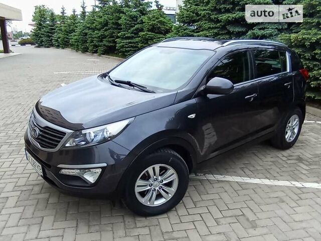 Кіа Sportage, об'ємом двигуна 2 л та пробігом 184 тис. км за 10700 $, фото 2 на Automoto.ua