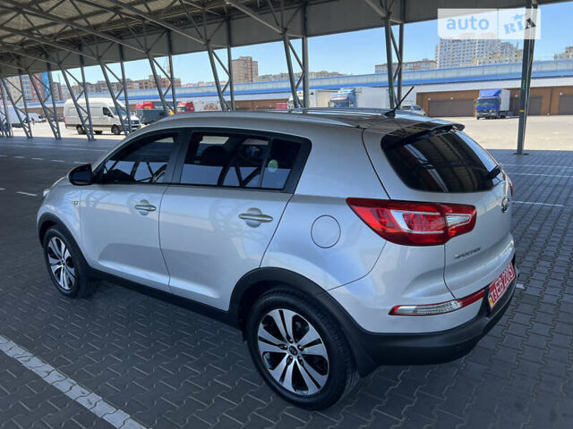 Киа Sportage, объемом двигателя 2 л и пробегом 136 тыс. км за 13000 $, фото 6 на Automoto.ua