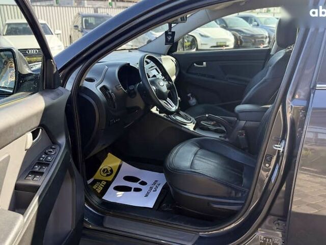 Кіа Sportage, об'ємом двигуна 2 л та пробігом 206 тис. км за 11500 $, фото 15 на Automoto.ua